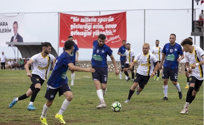 ‘30 Ağustos Fındıkpınarı Zafer Kupası Futbol Turnuvası’ start verdi.